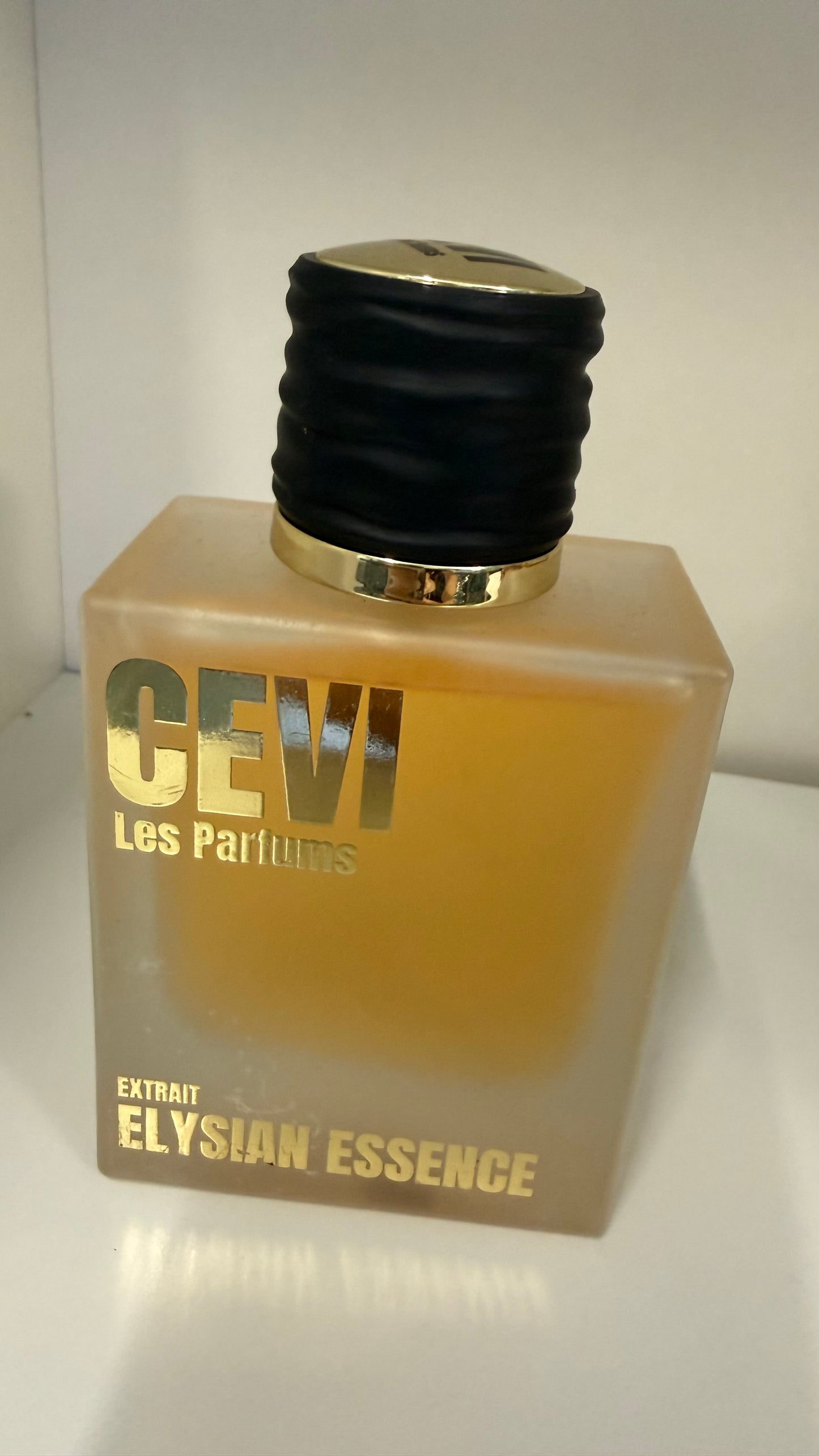 ⸻
Elysian Essence Extrait de Parfum 100ml – Cevi Les Parfums